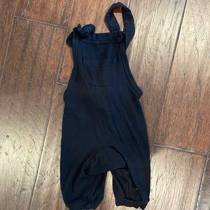 Kyte Baby black overalls - EUC - 3-6 months